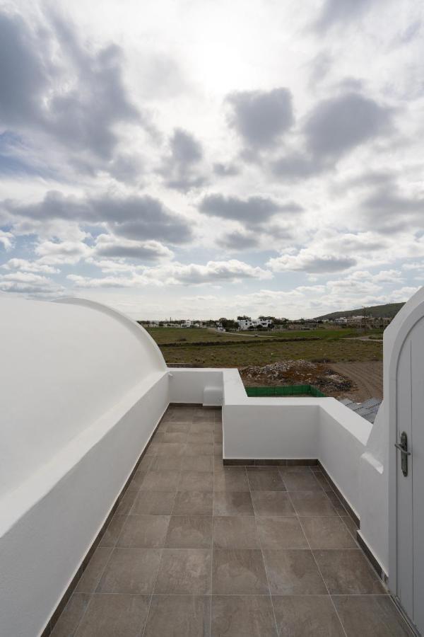 White Lily Suites & Lofts - Adults Only 16 Plus Perivolos  Exteriör bild