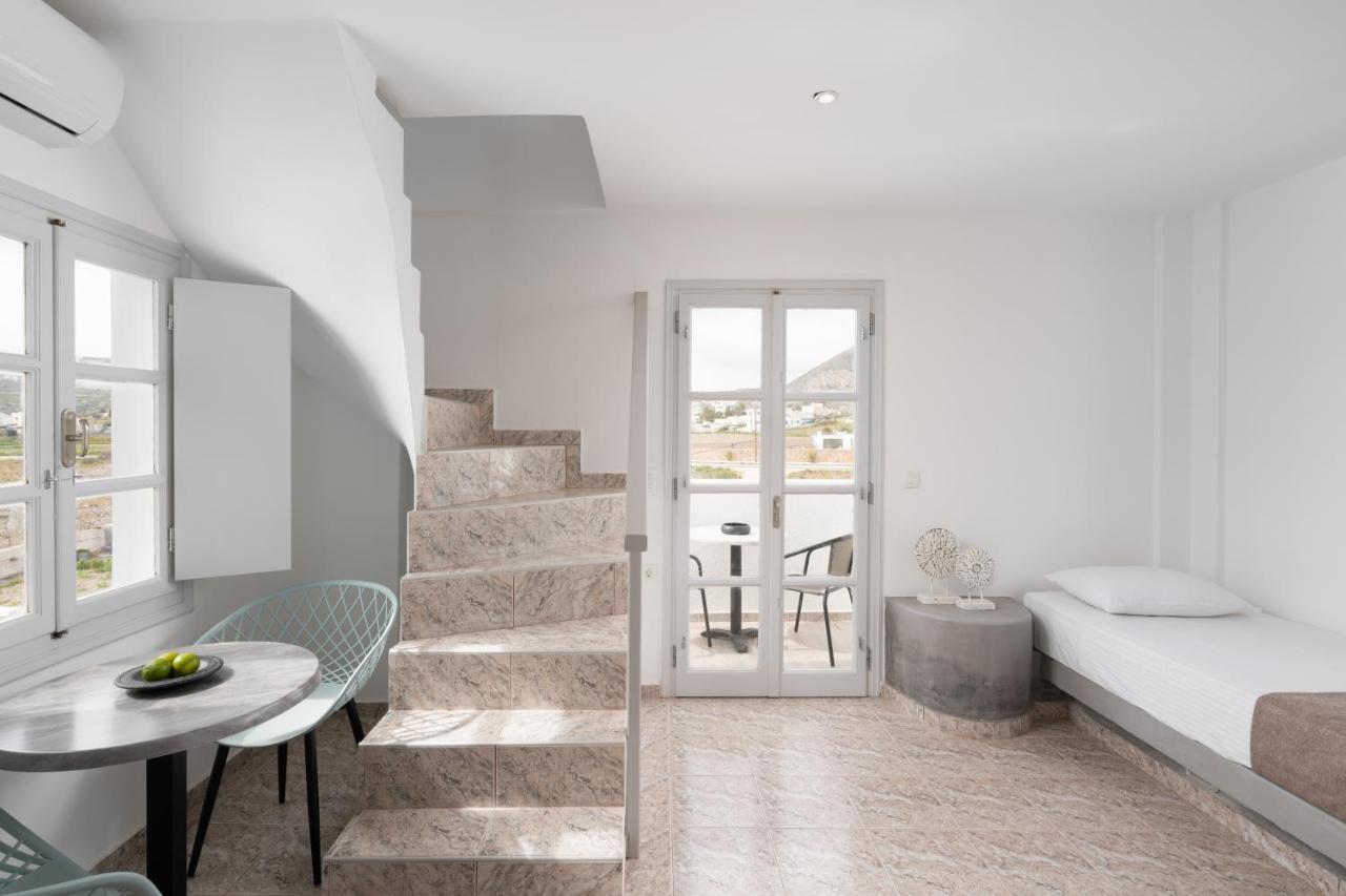 White Lily Suites & Lofts - Adults Only 16 Plus Perivolos  Exteriör bild