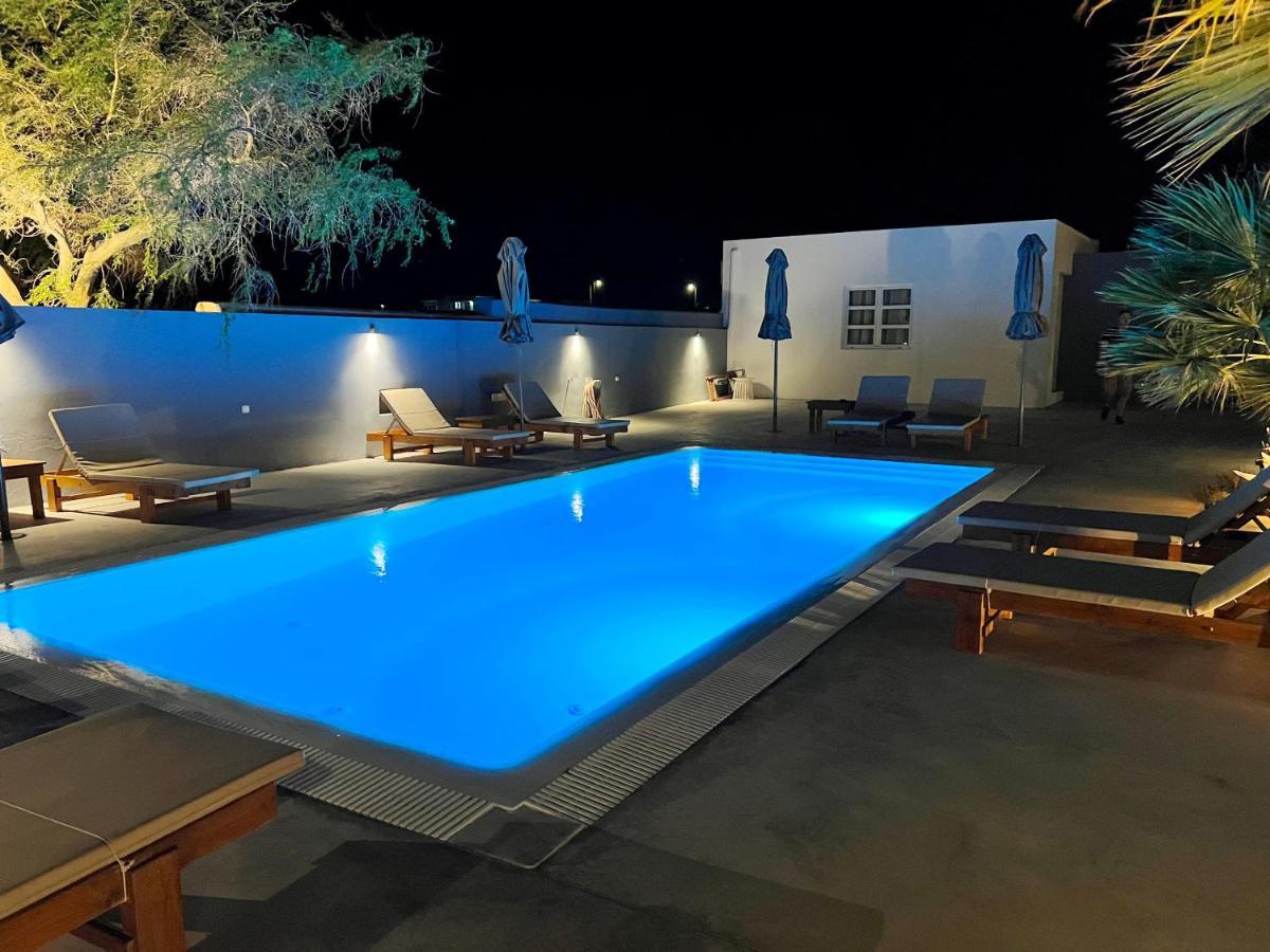 White Lily Suites & Lofts - Adults Only 16 Plus Perivolos  Exteriör bild