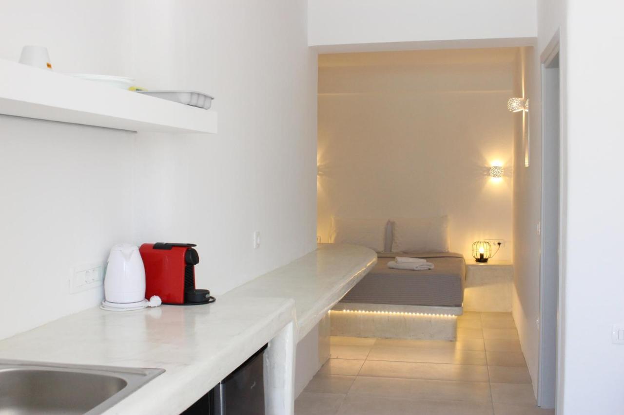 White Lily Suites & Lofts - Adults Only 16 Plus Perivolos  Exteriör bild